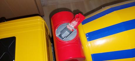 Domiešavač scania bruder, 