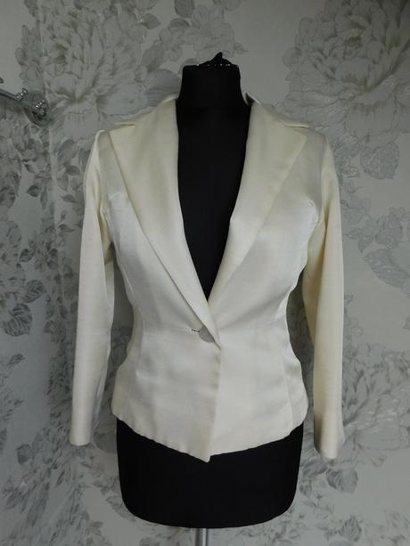 Pekny elegantny blejzer, 34