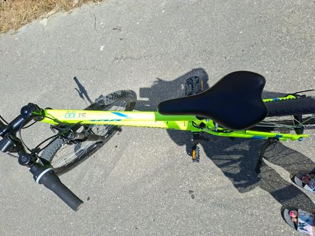 Bicykel zn. b twin, 28