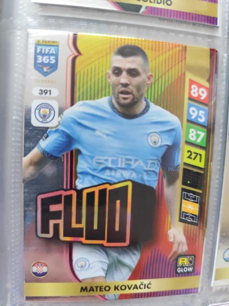 Futbalové kartičky fifa 365 2025 - fluo,