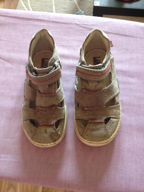 Sandalky celokozene, lasocki,24