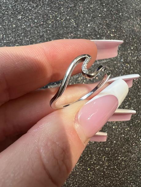 Strieborný prsteň, 