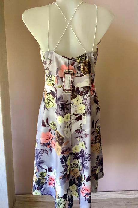 Spoločenské saty s visackou boohoo, 42 / 44