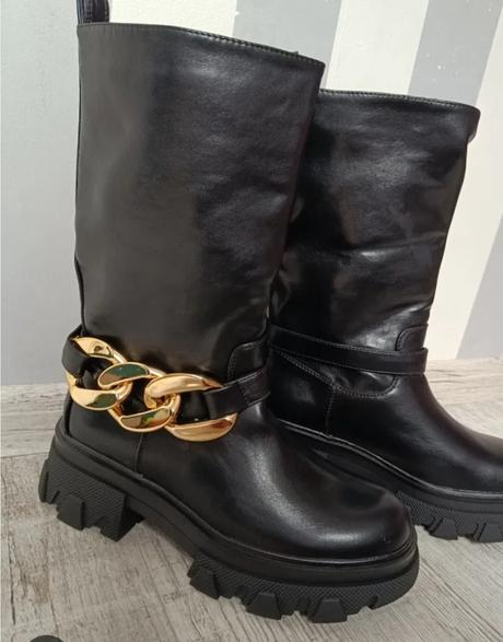 Cizmy  s odopinatelnou ozdobou, 38