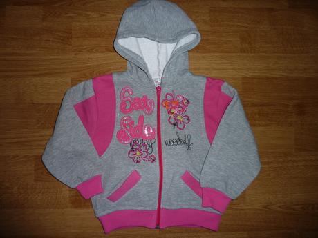 Oteplena mikinka, 104