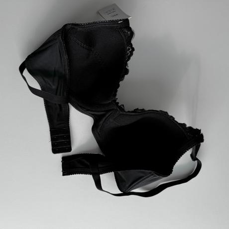 Mierne vystužená podprsenka s kosticami 36166 čier, 85c