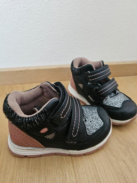 Prechodné topánky, baťa,23