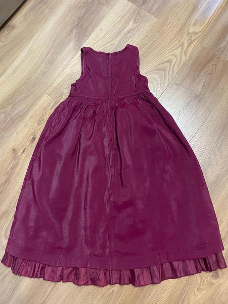 Spolocenske satky, 128