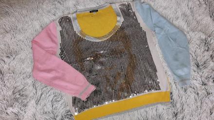 Farebny kratky svetrik g. f. ferre, l