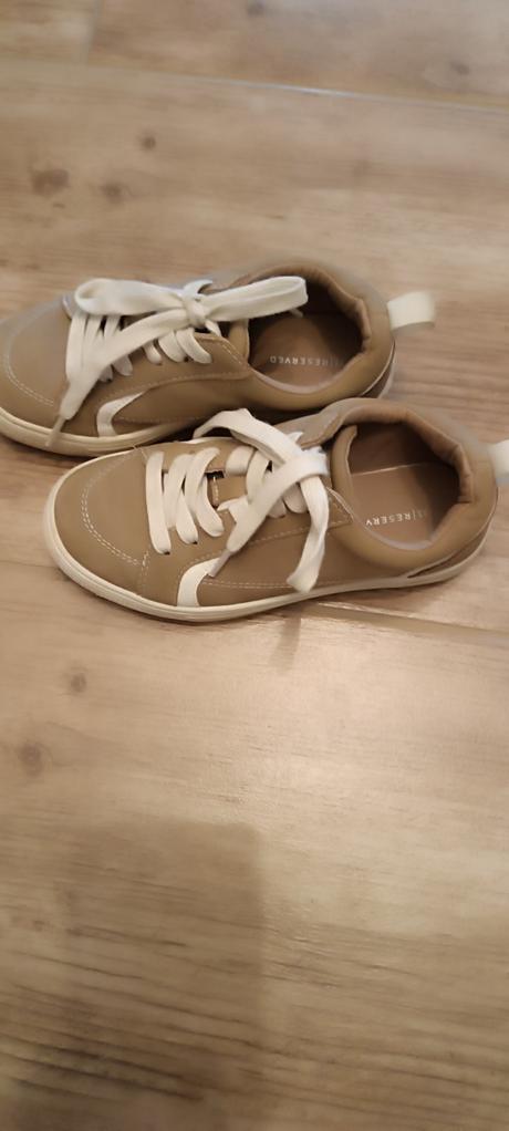 Tenisky, reserved,33