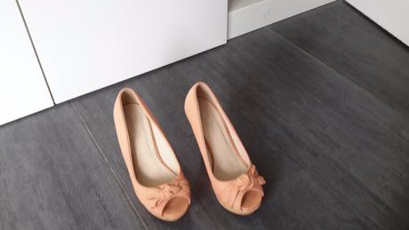 Topanky na platforme, 39