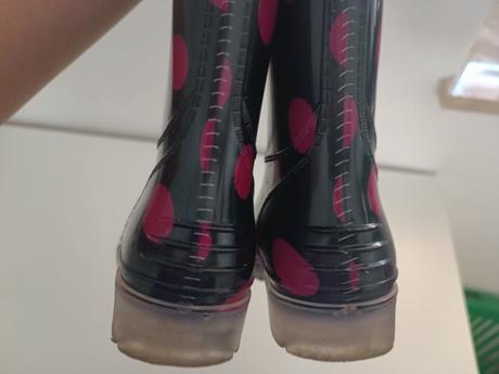 Guličkové gumáky, 27