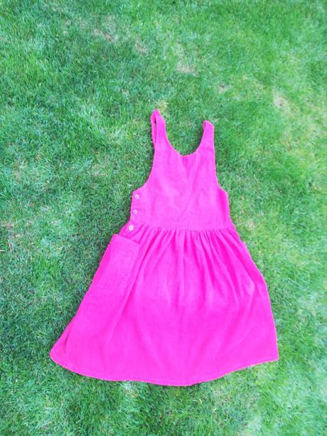 Menčestrové šaty, gap,152