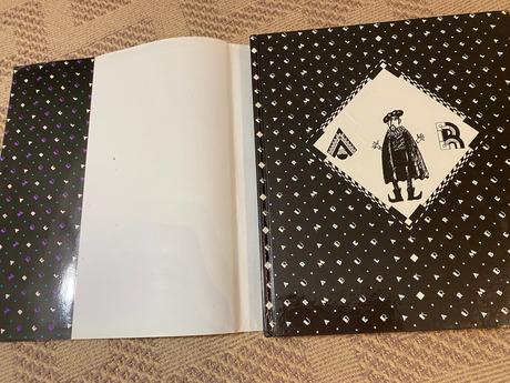 Krásna stará kniha arabela rumburak macourek miloš,