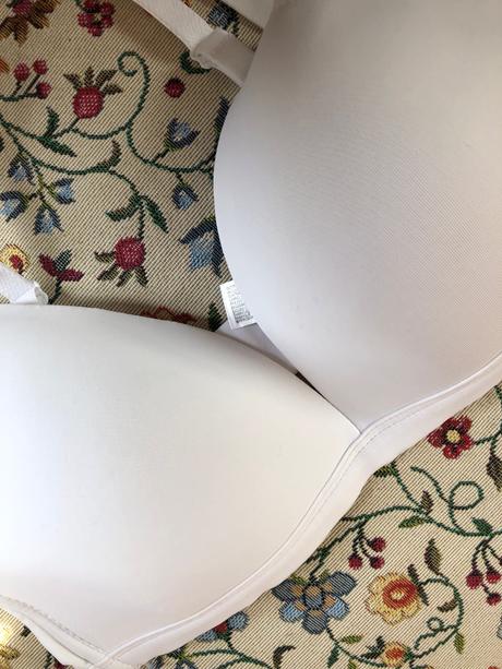 Podprsenka, secret possessions,70b