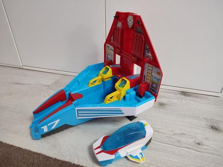 Lietadlo tlapková patrola, 