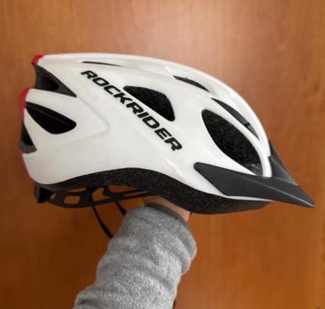 Helma cyklisticka, s