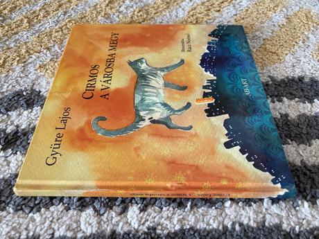 Cirmos a városba megy,