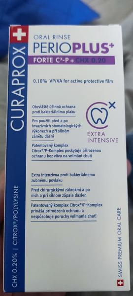 Akej farby by mala byť ústna voda?