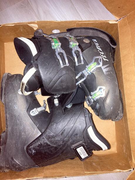 Lyžiarky, tecnica,29