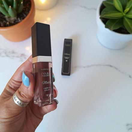 Tekutý matný rúž - bordo attraction,