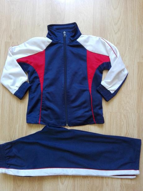 Teplakova súprava , 104