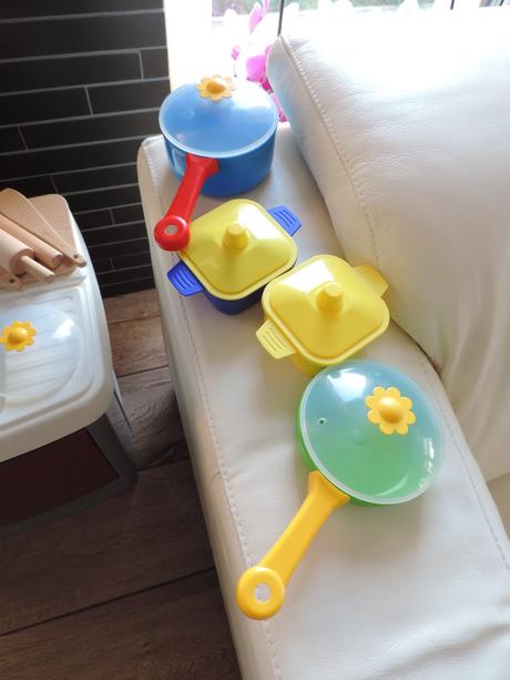 Kuchynka smoby + riady, 