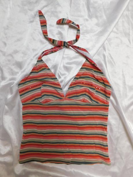 Pekny plavkovy top, f&f,40
