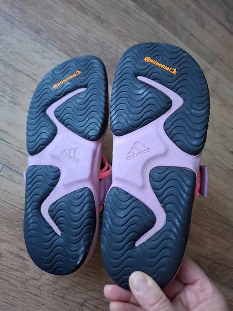 Športové sandále, adidas,38