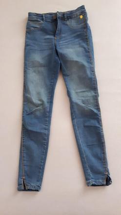 Dievčenské rifle, reserved,146