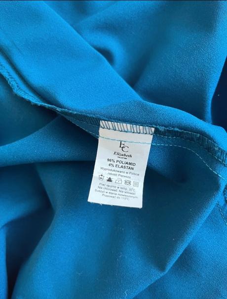 Elegantné dlhé spoločenské šaty, 34