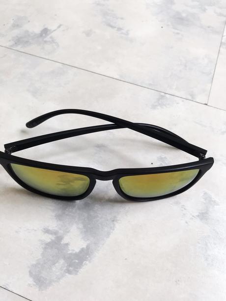 Kvalitné moderné okuliare,