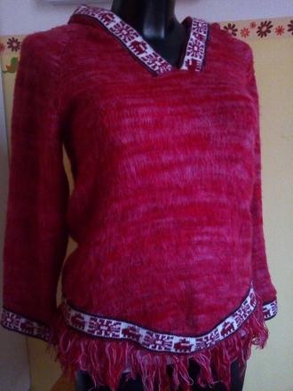 Svetrík z lamy z argentíny, s