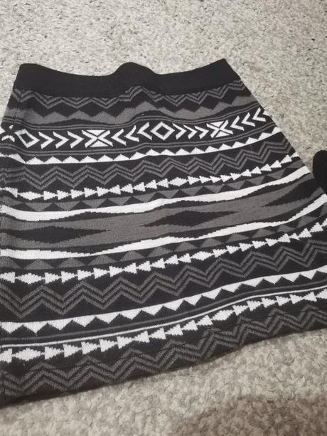 Sukne, cena spolu, 134