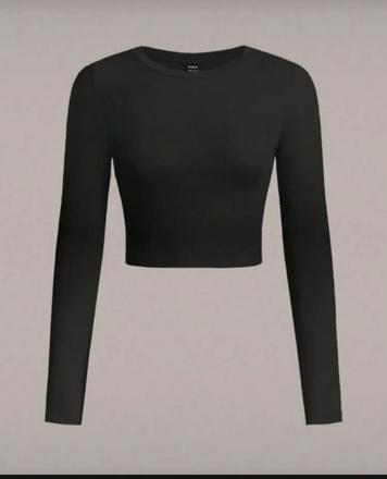 Čierny top, s