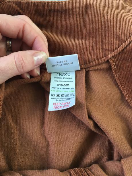 Mencestrove saty, next,104