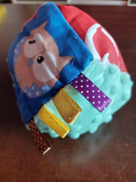 Látková edukačná kocka,