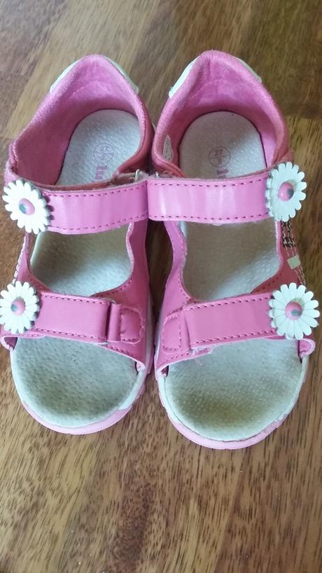 Sandalky c.27, lupilu,27