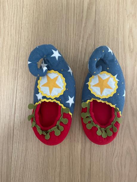 Karnevalove papučky, 30