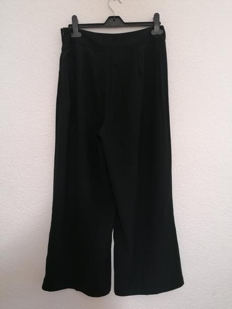 Čierne nohavice, reserved,40