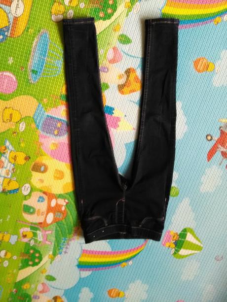 Raz oblečené makucke elastické rifle, h&m,122