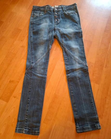 Dámske rifle, bershka,36