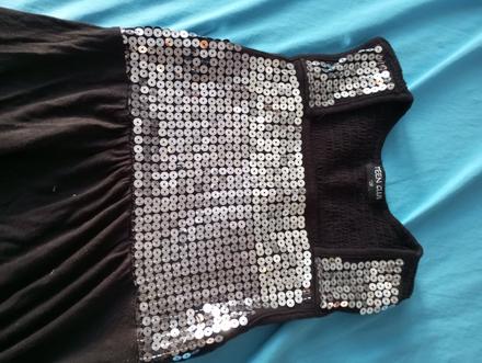 Trblietavé saty, 128