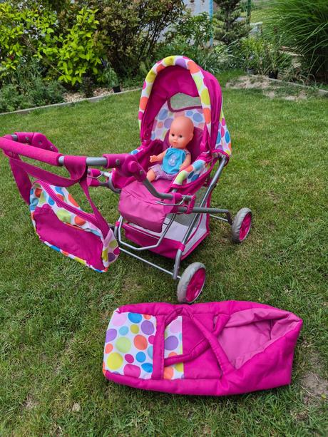 Kočík pre bábiky s príslušenstvom, 