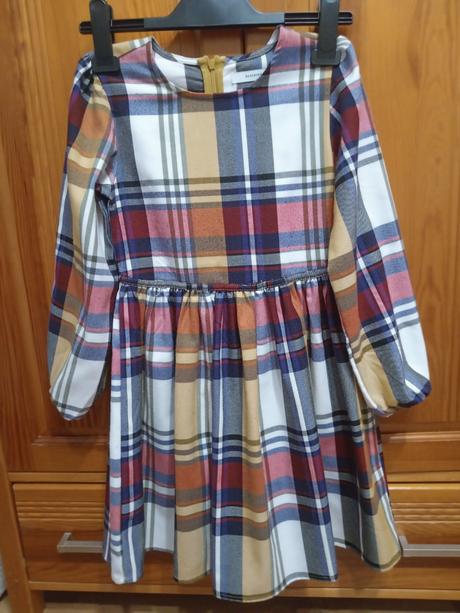 Karovane šaty, reserved,134