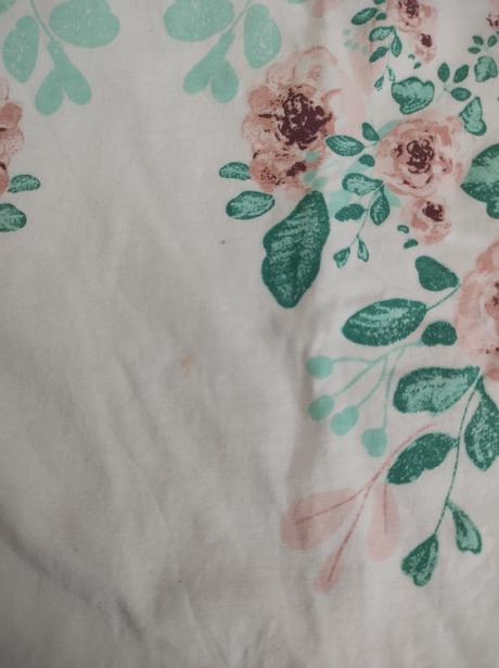 Tričko s kvetmi, 98