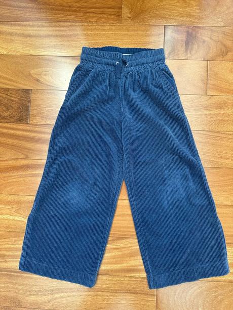 Zara menčestrové tenké nohavice, zara,134