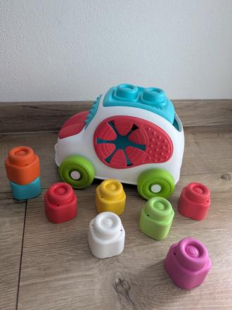 Clemmy autíčko s kockami, 