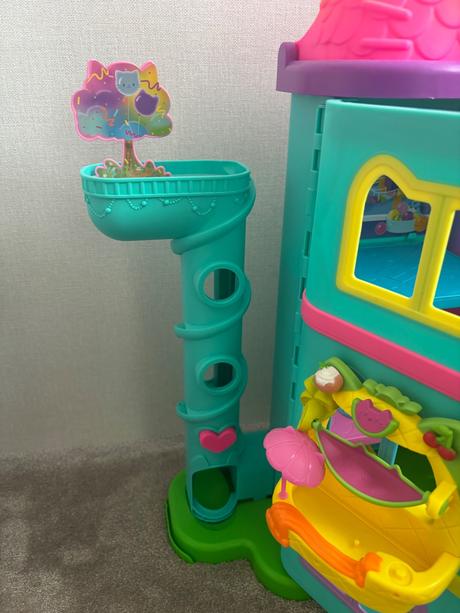 Gabys dollhouse, 
