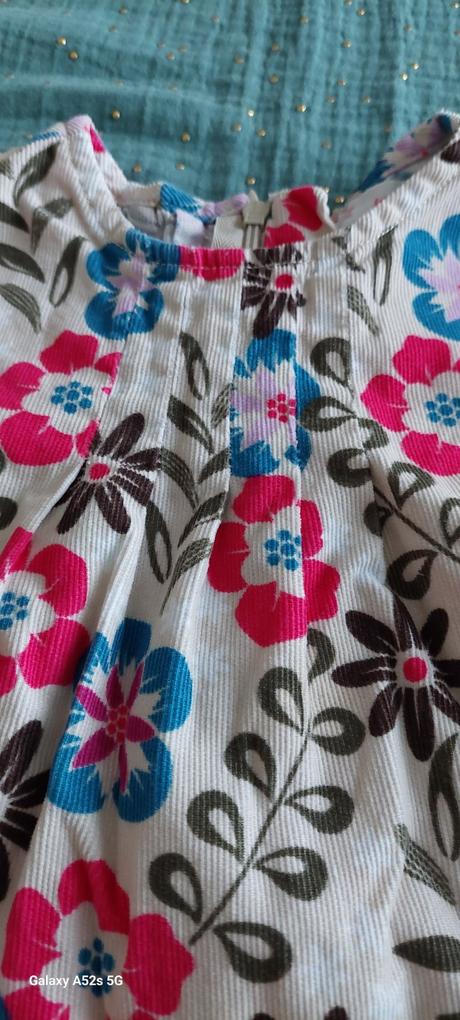 Menčestrové šaty, 104